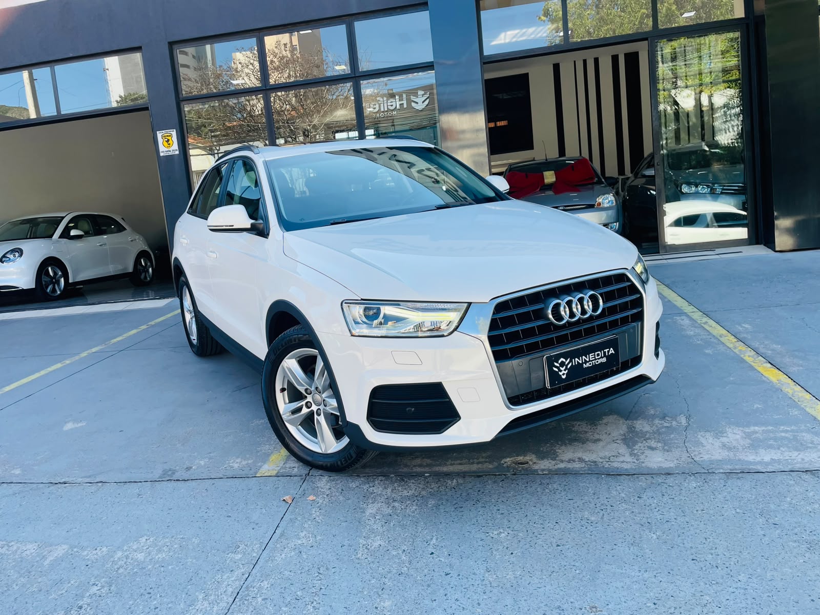 AUDI Q3 1.4 TFSI AMBIENTE - ESTOQUE 01 - JUNDIAÍ - SP